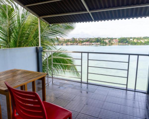 La Vela Apartments